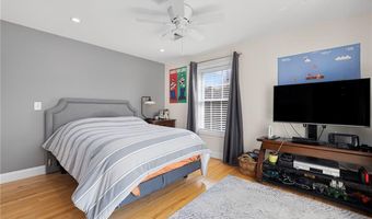 14 Hulls Ct, Jamestown, RI 02835