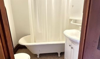 58 Oak St, Brattleboro, VT 05301