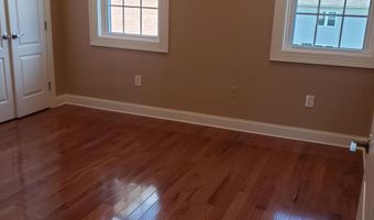 7217 AUBURN St, Annandale, VA 22003