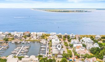 41 Transom Row, Bald Head Island, NC 28461
