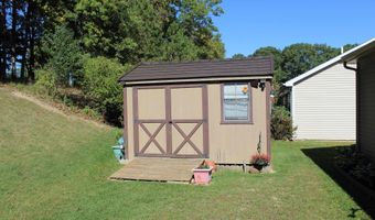 811 Thomas Dr, Angola, IN 46703