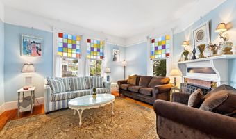 109 CENTRE St, Beach Haven, NJ 08008