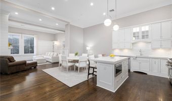 50 School St 5, Newport, RI 02840