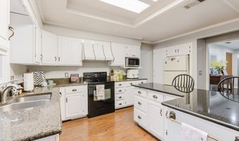 234 Edgewood Dr, Americus, GA 31709