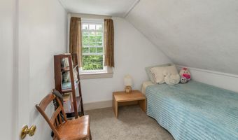 64 N Amherst Rd, Bedford, NH 03110