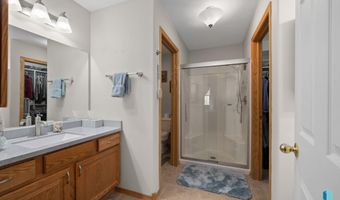 1012 E Magnolia Dr, Brandon, SD 57005