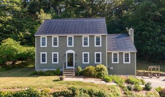 25 Calvin St, Ayer, MA 01432
