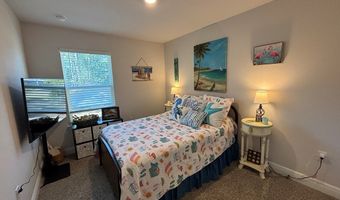 278 The Prado E-4, Apalachicola, FL 32320
