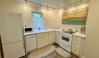 85 Crosby St, Brattleboro, VT 05301