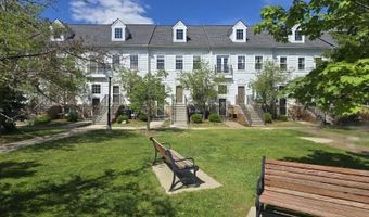 1141 Freesia Ct, Ann Arbor, MI 48105