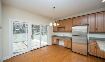 719 Clayton Corners Dr, Ballwin, MO 63011