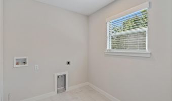 13 Carrick Dr, Bella Vista, AR 72715