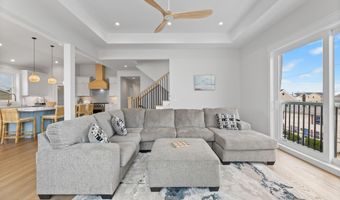18 Mea Ln, Beach Haven, NJ 08008