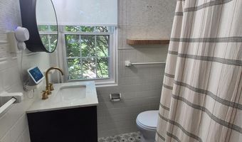 13 AUBURN Ct B, Alexandria, VA 22305