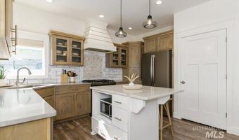 5272 Canterbury St, Chubbuck, ID 83202