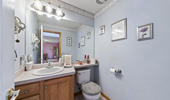 453 Andrew Ave, Bayville, NJ 08721