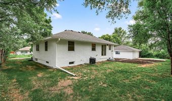 729 40th Ln, Anoka, MN 55303