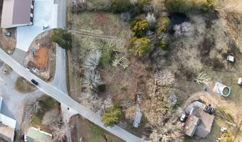 1585 E Reed Rd, Lafayette, GA 30728