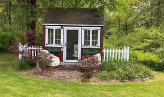 2 Mack Hill Rd, Amherst, NH 03031