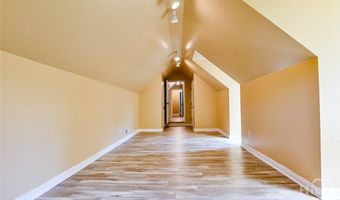 283 Creekside Dr, Arnoldsville, GA 30619