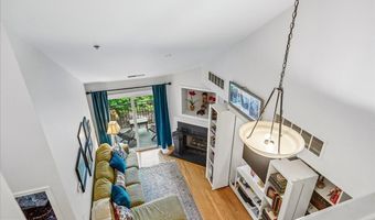 2330 14TH St N 407, Arlington, VA 22201