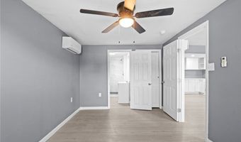 943 S Whitney St, Aransas Pass, TX 78336