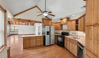 322 Riverfront Rd, Atchison, KS 66002