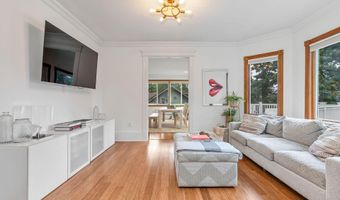 29 Grand Ave, Atlantic Highlands, NJ 07716
