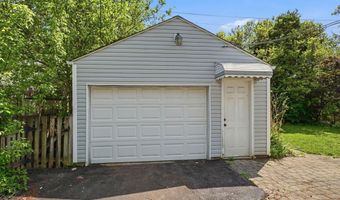 1074 S James Rd, Columbus, OH 43227