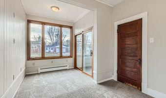 555 Tyler St, Anoka, MN 55303