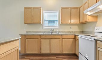 318 Saint Francis St, Bay St. Louis, MS 39520