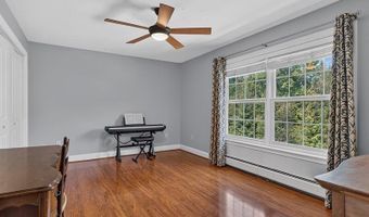 43 Skyline Rd, Bangor, ME 04401