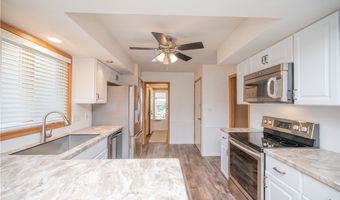 6488 S Timberidge Dr, Austintown, OH 44515