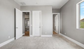 294 W GRAND CANYON Dr, Chandler, AZ 85248