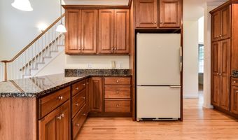 12 Braeburn Ln 12, Ashland, MA 01721