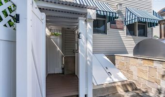327 Sylvania Ave, Avon By The Sea, NJ 07717