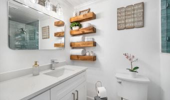 744 SPANISH MAIN Dr, Apollo Beach, FL 33572