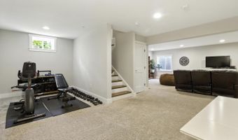 9206 FERNWOOD Rd, Bethesda, MD 20817