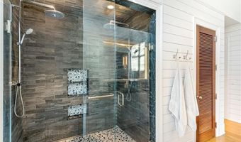 2 Harbor View Dr, Newport, RI 02840