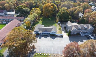 677 W West Main St, Barnstable, MA 02630