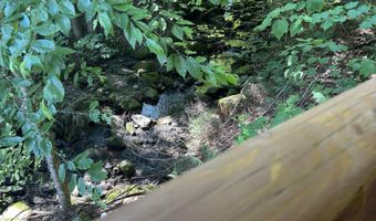 46 Log Cabin Dr, Cambridge, VT 05465