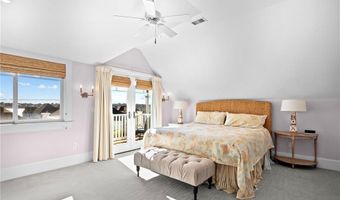 140 Tuckerman Ave, Middletown, RI 02842