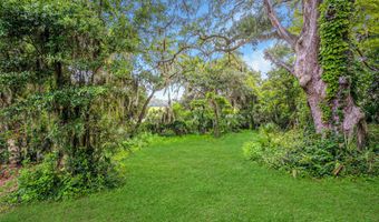 2 Creeks End Ln, Beaufort, SC 29902