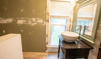 120 N Main St, Avilla, IN 46710