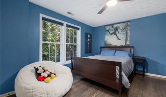 64 Fieldstone Ln, North Kingstown, RI 02874