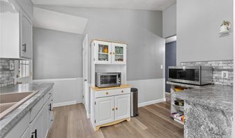 3350 Black Oak Ln, Austintown, OH 44511