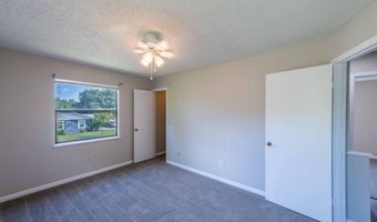 890 HIBISCUS St, Atlantic Beach, FL 32233