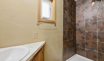 30120 N 1st St, Athol, ID 83801
