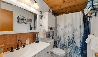15 Manbow Rd, Alton, NH 03809