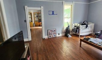 246 E 14th St, Baxter Springs, KS 66713